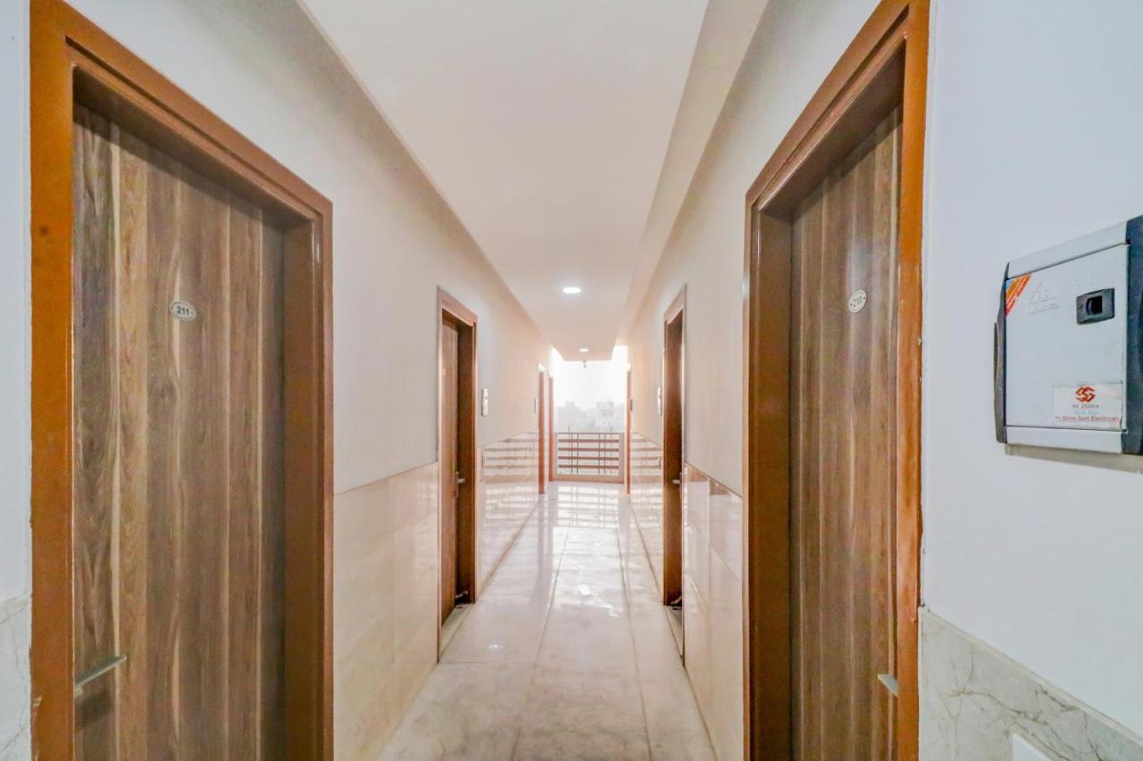 Oyo 71597 The Shivaay Residency Hotel Gurgaon Exterior photo
